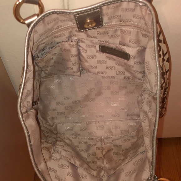 Michael Kors Handbag Block Monogram Signature Tote - Picture 4 of 4